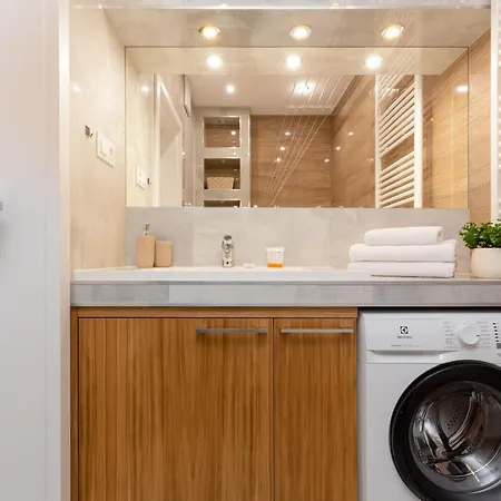 Sunny Grochowska Praga By Renters *