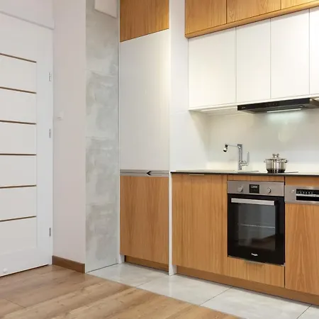 Sunny Grochowska Praga By Renters Hotel Varsavia