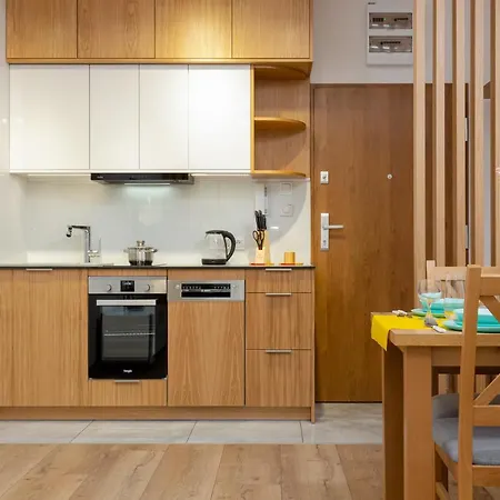 Sunny Grochowska Praga By Renters Hotell