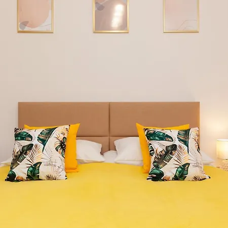 Sunny Grochowska Praga By Renters 호텔 *